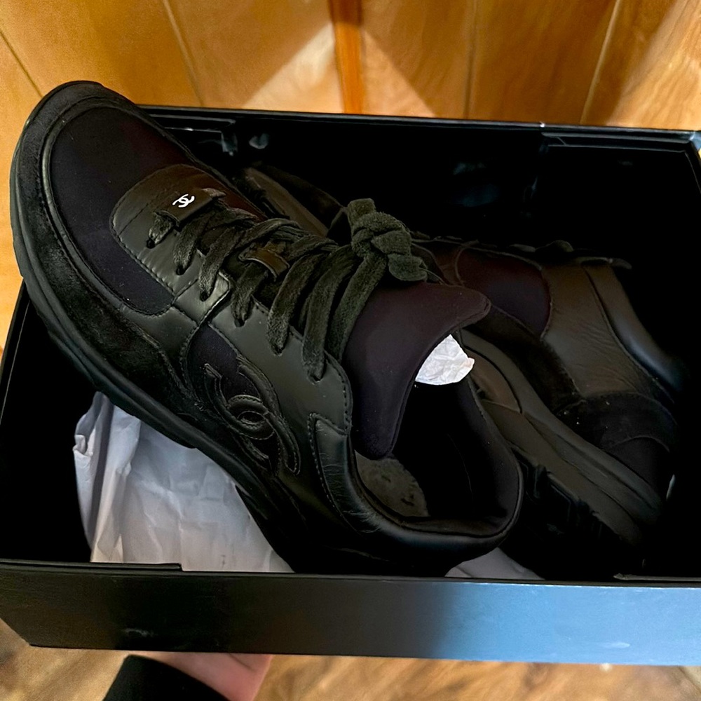 CHANEL SNEAKERS